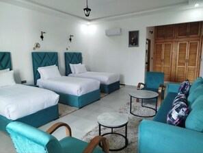 Luxury Triple Room, Pool View