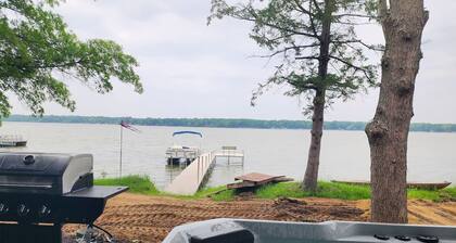 Murphys Lakefront Jacuzzi Retreat 9 Miles-WI DELLS