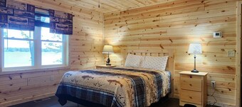 Murphys Lakefront Jacuzzi Retreat 9 Miles-WI DELLS