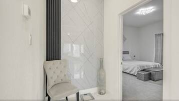 3 makuuhuonetta, ilmainen Wi-Fi, vuodevaatteet