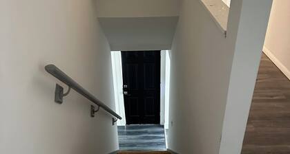 Charming 3- bedroom townhome in New Britain with AC, WiFi