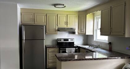 Charming 3- bedroom townhome in New Britain with AC, WiFi