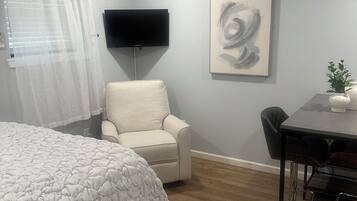 1 chambre, fer et planche à repasser, Wi-Fi, draps fournis