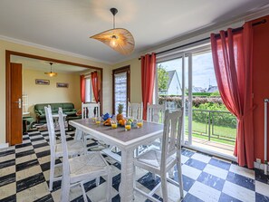 Dining - Chrisaflo by Interhome (Carnac)