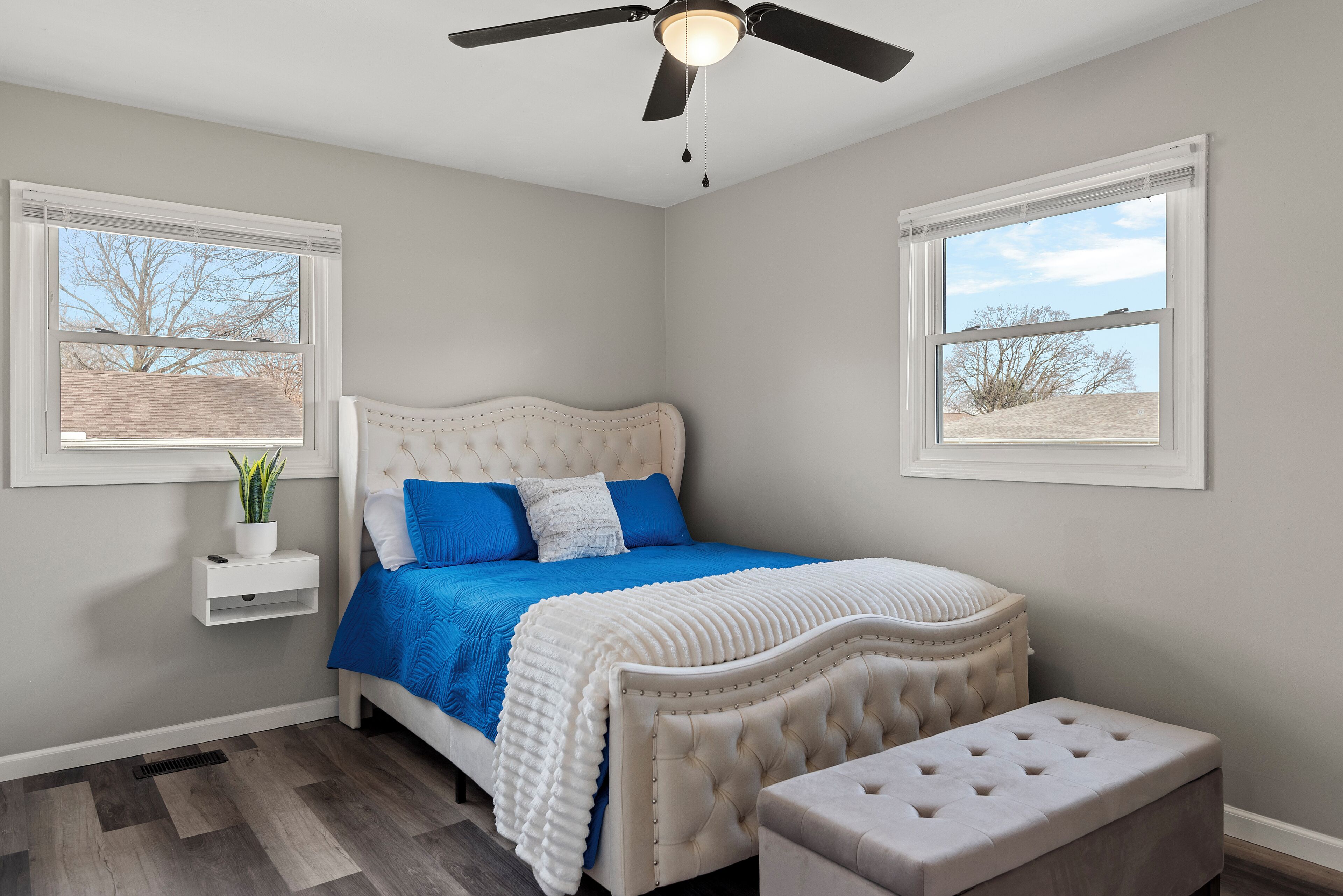 5 chambres, fer et planche à repasser, Wi-Fi, draps fournis