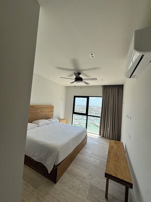 2 slaapkamers, een strijkplank/strijkijzer, wifi, beddengoed