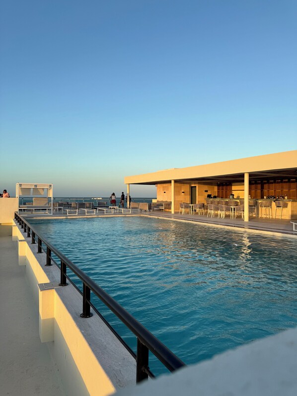 Pool - Sea and Sand (Progreso)