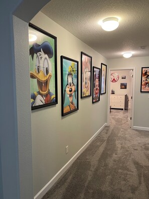 Interior - Just Listed! Remodeled! 6-bedroom 5-bath 3290 square feet Close to DISNEY World (Kissimmee)