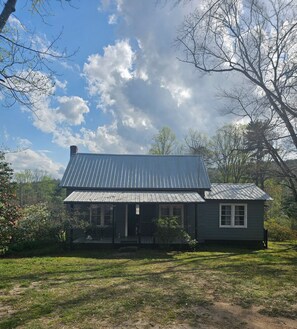 Exterior - Hunter's Special Access to Forest Service Land. (Mountain Rest)