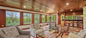 Mid-Century At Friendly Hills w Guest Passes !