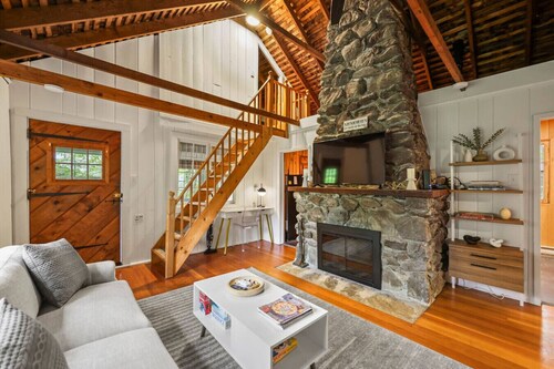 Mac Shores | 5 min to Tanglewood ! • Shared Beach