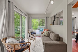 TV, fireplace - Lofted Hideaway on Pixley Hill (West Stockbridge)