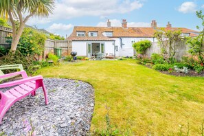 Terrace/patio - Sanderlings, Aldeburgh (Aldeburgh)