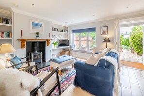 TV, fireplace, DVD player