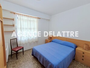 4 bedrooms, iron/ironing board, WiFi