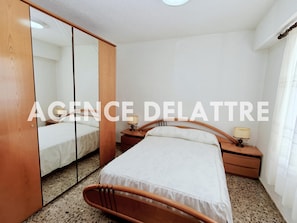 4 chambres, fer et planche à repasser, accès Internet