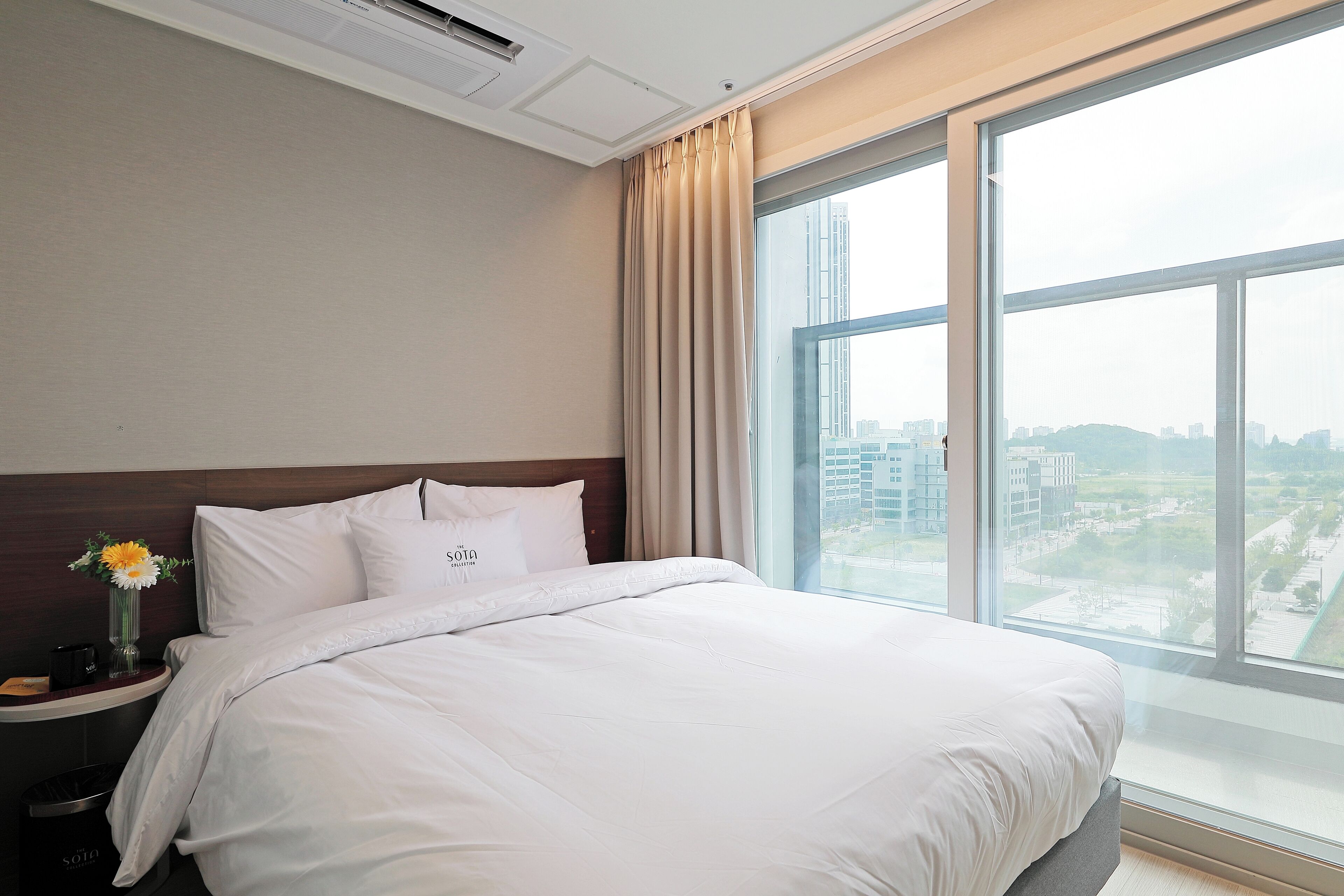 Family Studio Suite, City View | Free WiFi, bed sheets