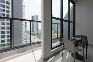 Family Studio Suite, City View | Terrace/patio - SOTA SUITE Pyeongtaek Godeok (Pyeongtaek)