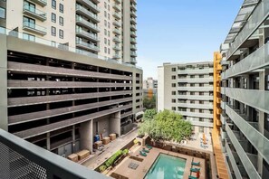 Pool - Centric 1BR |In HEART of DTPHX|Free Garage Parking (Phoenix)