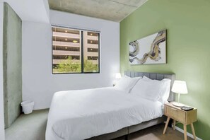 2 chambres, fer et planche à repasser, Wi-Fi, draps fournis