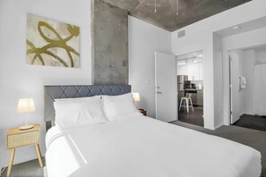 2 slaapkamers, een strijkplank/strijkijzer, wifi, beddengoed