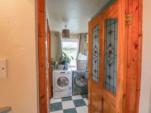 Interior - LEHANMORE HOUSE, pet friendly in Allihies, County Cork (Beara)