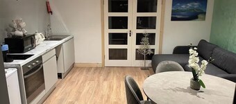 1-Bed Cosy Country Retreat- Sleeps 5, Emerald Park