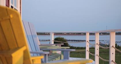 Waterfront Sunset Cove Cottage!