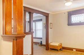 Interior - Whole House 5 min from Rochester Gen Hosp 4-Beds sleep 8 (Rochester)