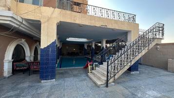 Seasonal outdoor pool