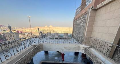 Triangle Pyramids Boutique