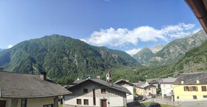 Exterior - San Lorenzo House, home of the 17th century (Antronapiana)