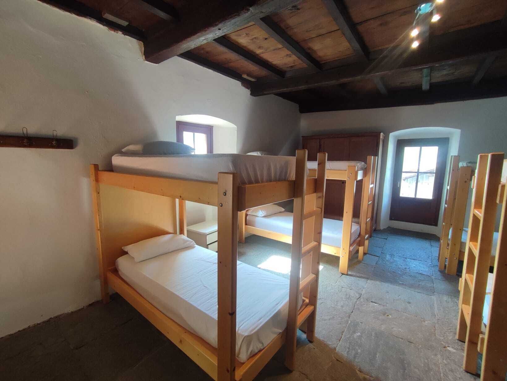 4 bedrooms