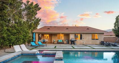 Estrella Escape, Pool, Spa & Game Room Fun