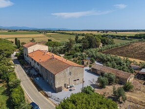 Exterior - Room 'Camera 5 - Del Ponti' with Shared Garden and Wi-Fi (Casa Paduletto)