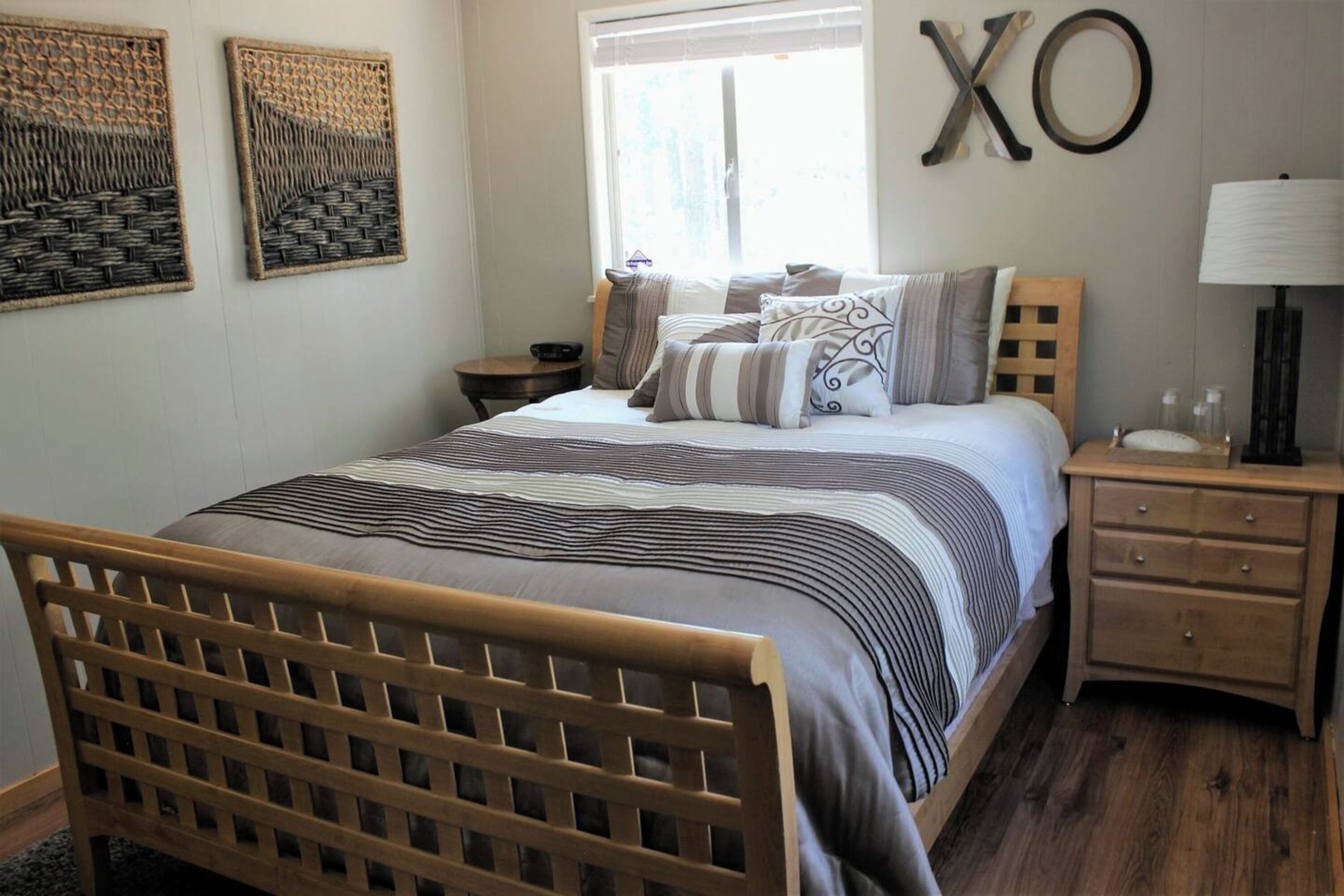 Signature Cabin, 1 Bedroom, Patio | Individually decorated, individually furnished, desk, laptop workspace