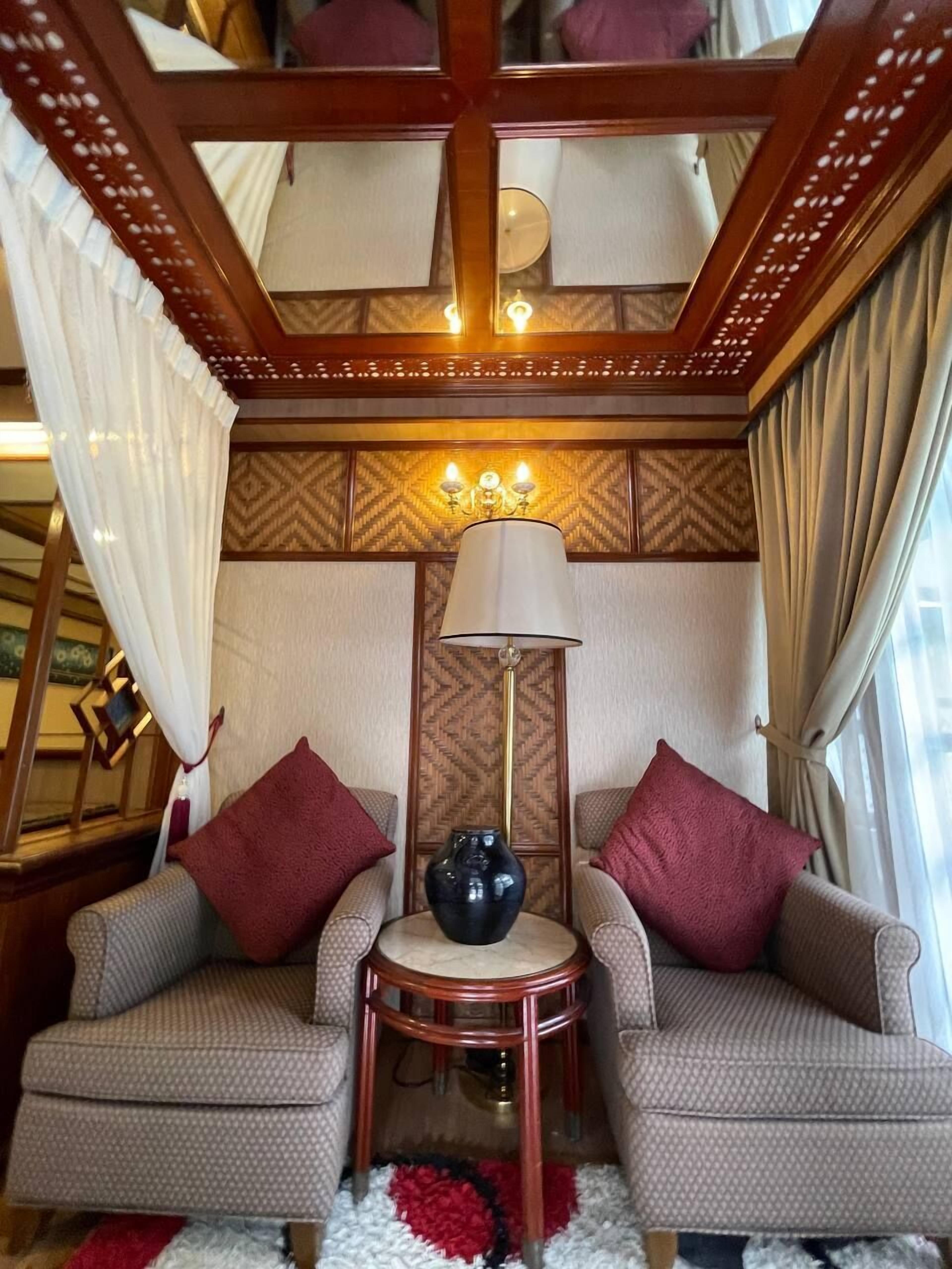 Luxury Triple Room | Living area