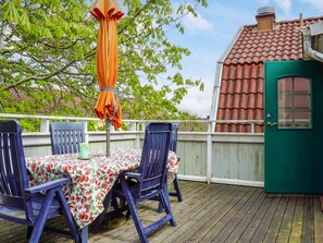 Exterior - 5 Person Holiday Home in Lysekil (Lysekil)