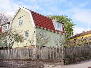 Exterior - 5 Person Holiday Home in Lysekil (Lysekil)