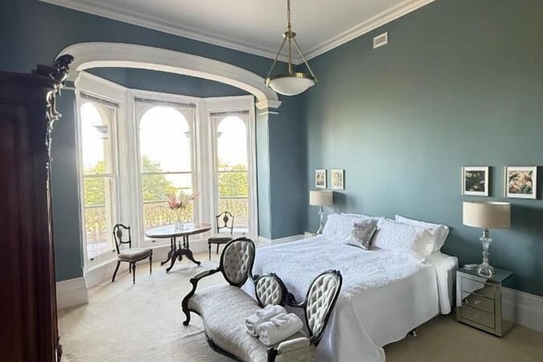 Luxury Apartment, Garden View | Blackout drapes, iron/ironing board, free WiFi