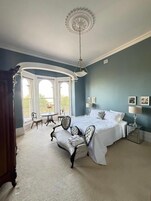 Luxury Apartment, Garden View | Blackout drapes, iron/ironing board, free WiFi