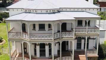 Fachada del alojamiento