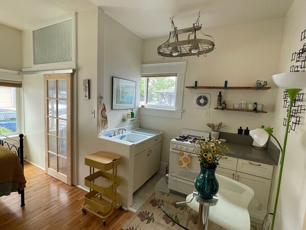 Microwave, oven, stovetop