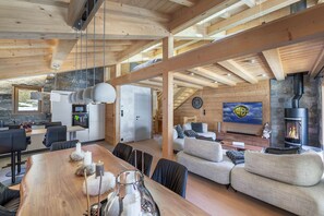 Dining - 1/2 Chalet: Alpine sweetness at Linga (CHATEL)