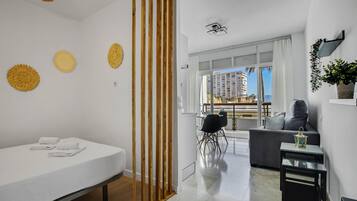 1 habitación, tabla de planchar con plancha y wifi gratis