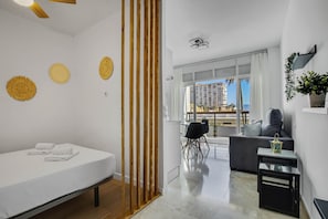 1 quarto, ferros/tábuas de passar roupa, acesso à internet