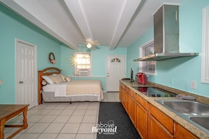 1 bedroom, free WiFi, bed sheets