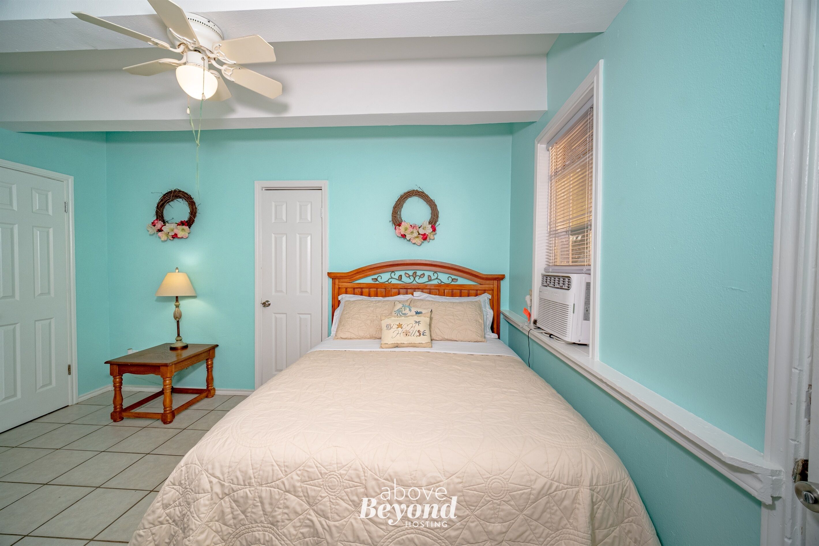 Free WiFi, bed sheets