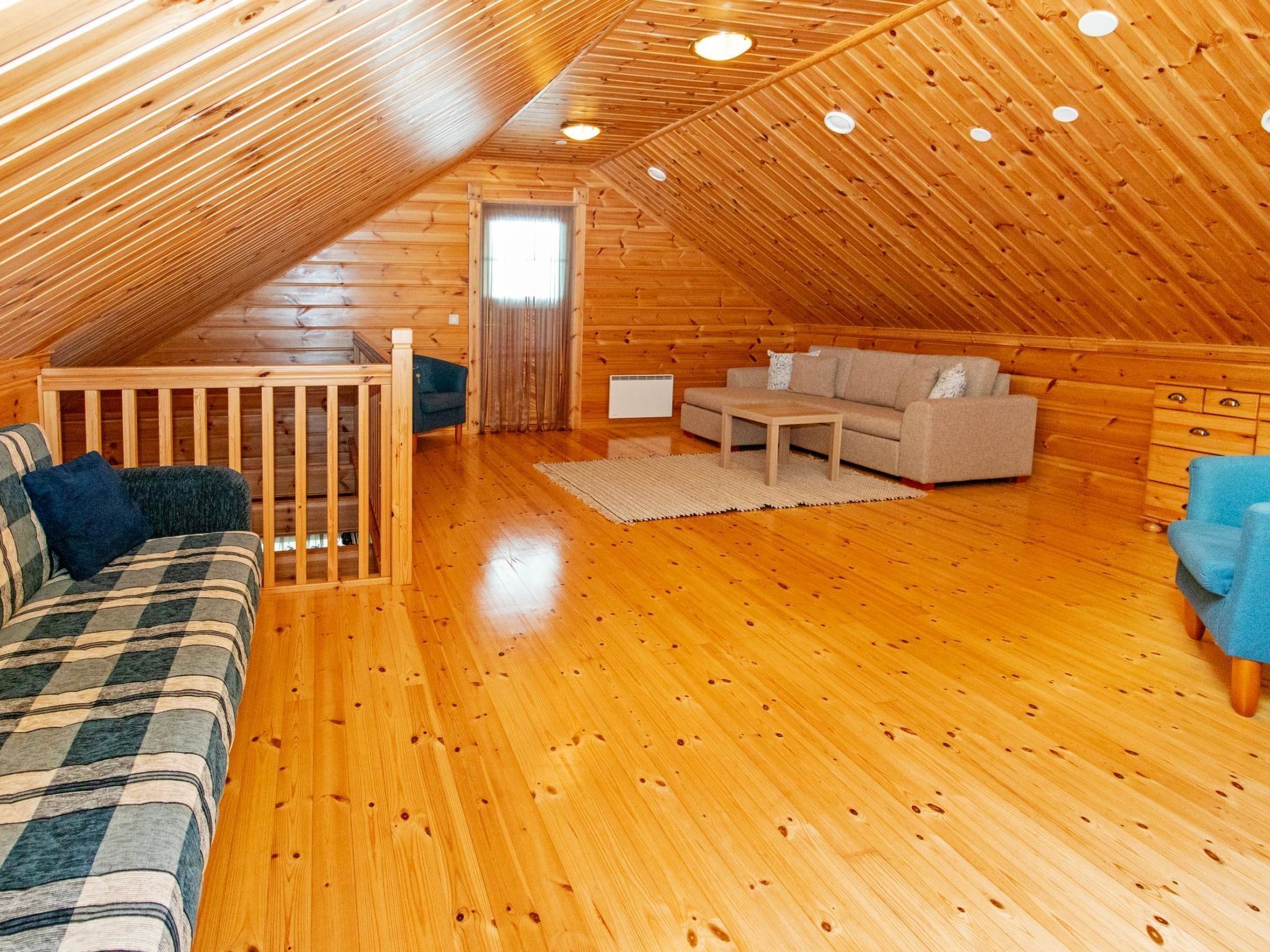 Una televisión, un reproductor de DVD