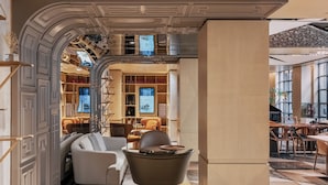 Lobby - Atour Hotel Nanjing East Road, Shanghai on the Bund (Shanghai)